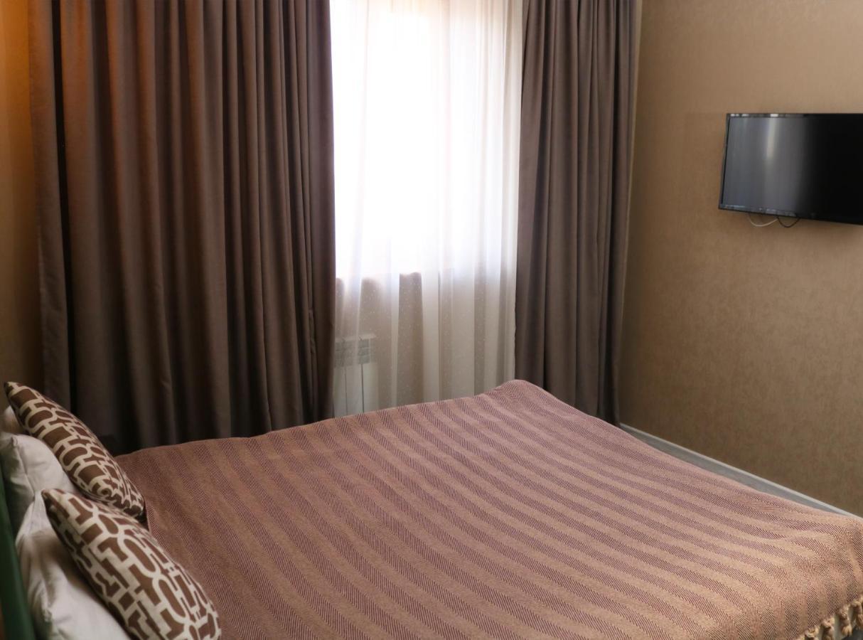 Golden Palace Hotel Ałma Ata Zewnętrze zdjęcie